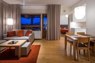 Отель Lapland Hotels Saaga Юллясярви Апартаменты с 2 спальнями и сауной - Дополнительное здание В-1
